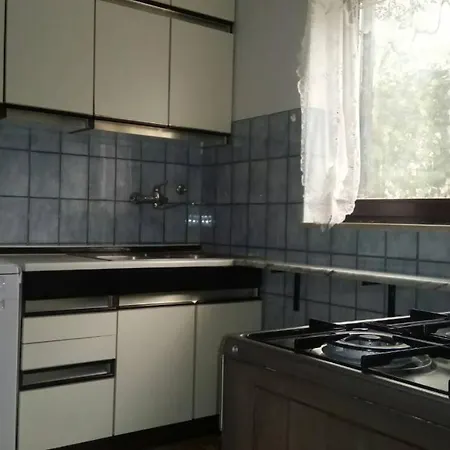 Fefe With Sea View Apartment
